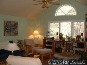 363 Sharon Road Fairview, NC 28730 - Photo 3 of 12 Gallery Image 3