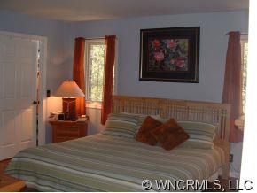 363 Sharon Road Fairview, NC 28730 - Photo 8 of 12 Gallery Image 8