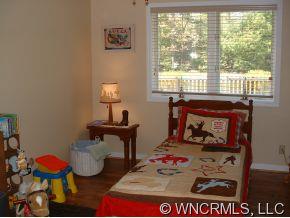 363 Sharon Road Fairview, NC 28730 - Photo 9 of 12 Gallery Image 9