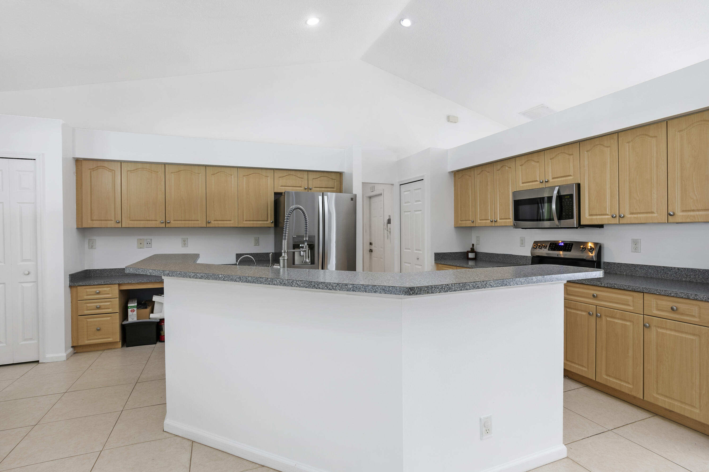 12783 85th Road North The Acreage, FL 33412 - Photo 11 of 37 Kitchen_02