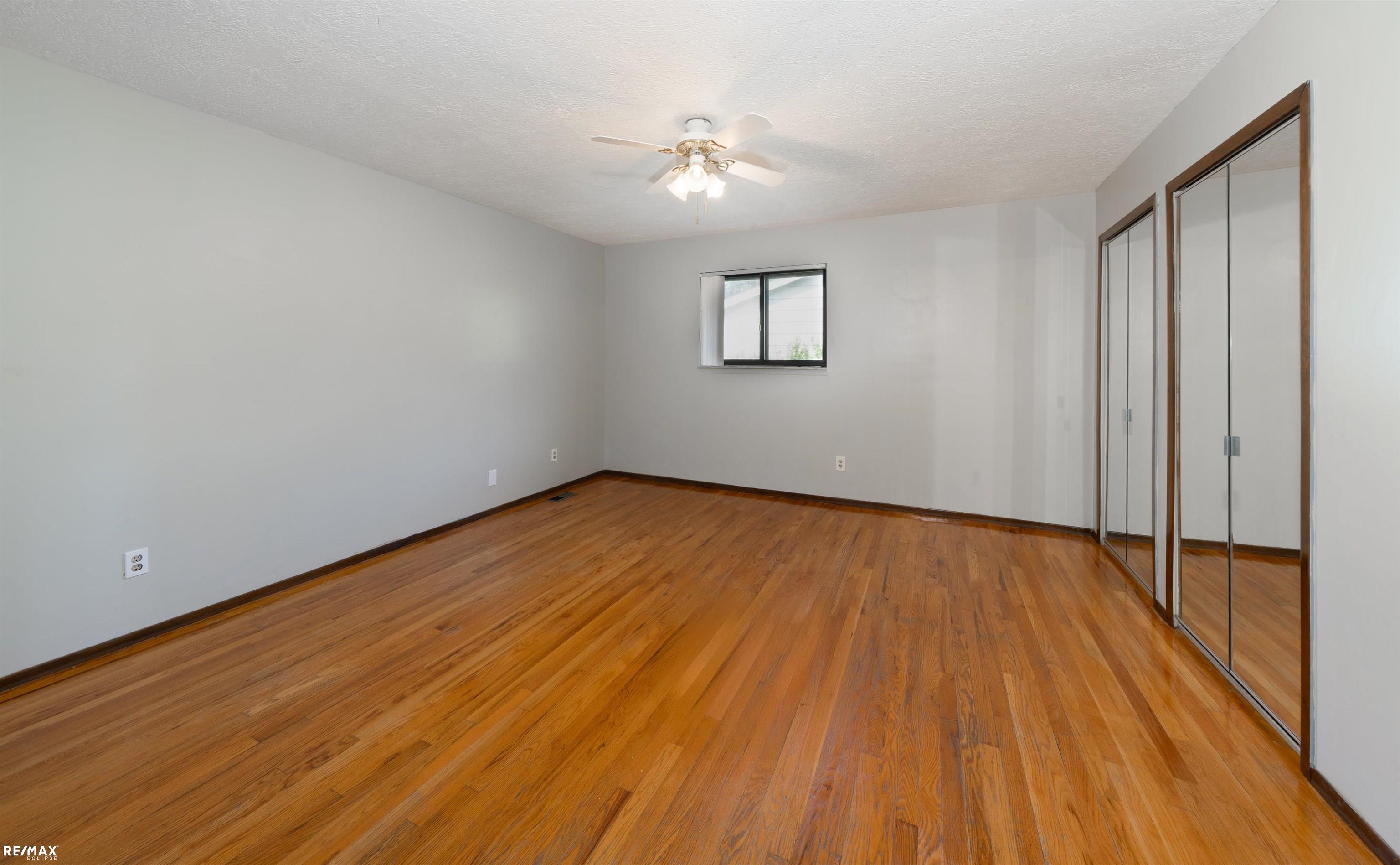 47120 Barbara Road Macomb, MI 48044 - Photo 14 of 50 50159328-1EC99523-A22A-4D6B-AEC1-1093A50C39EE.JPG