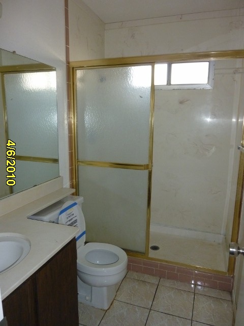 3714 West Redfield Road Phoenix, AZ 85053 - Photo 7 of 11 Master Bath