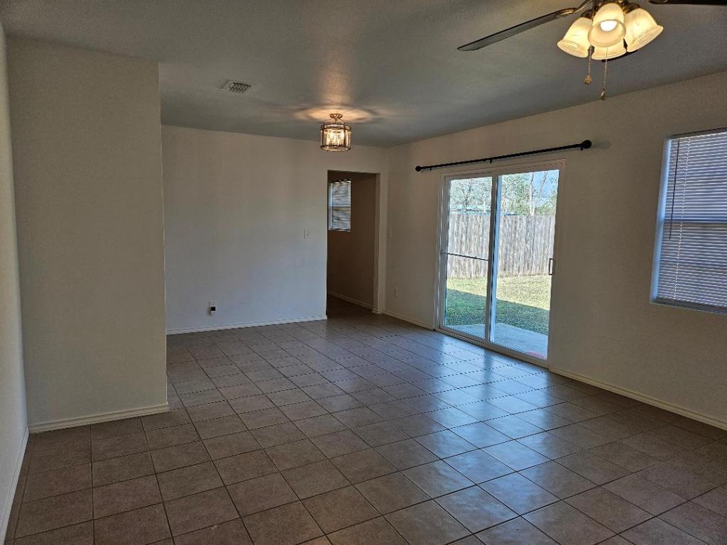 105 Ila Street, Unit B Elgin, TX 78621 - Photo 2 of 12