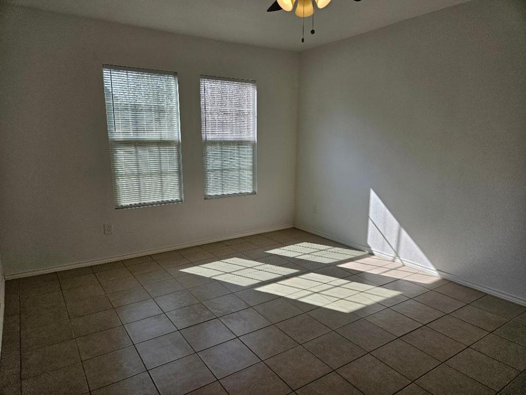 105 Ila Street, Unit B Elgin, TX 78621 - Photo 4 of 12