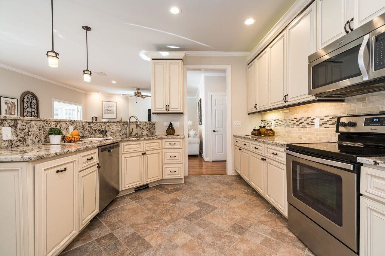 203 Plyersmill Road Cary, NC 27519 - Photo 18 of 41 Kitchen