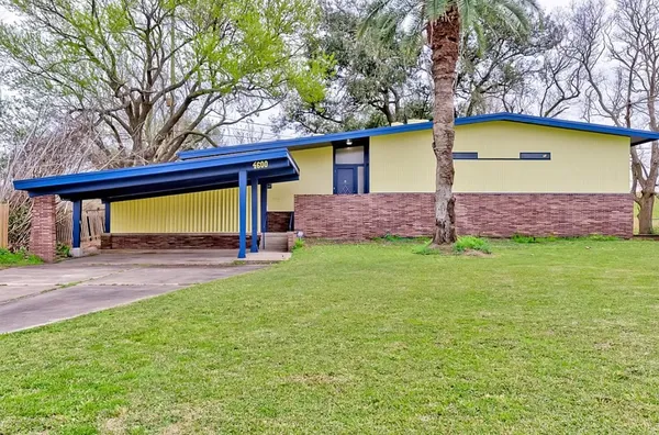 $4,200 | 4600 Lakeshore Drive, Port Arthur, TX 77642