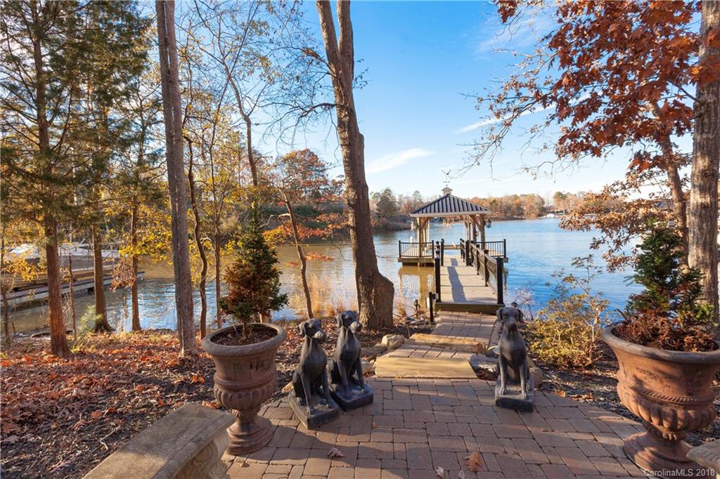 821 Cooks Cove Ridge Clover, SC 29710 - Photo 2 of 42