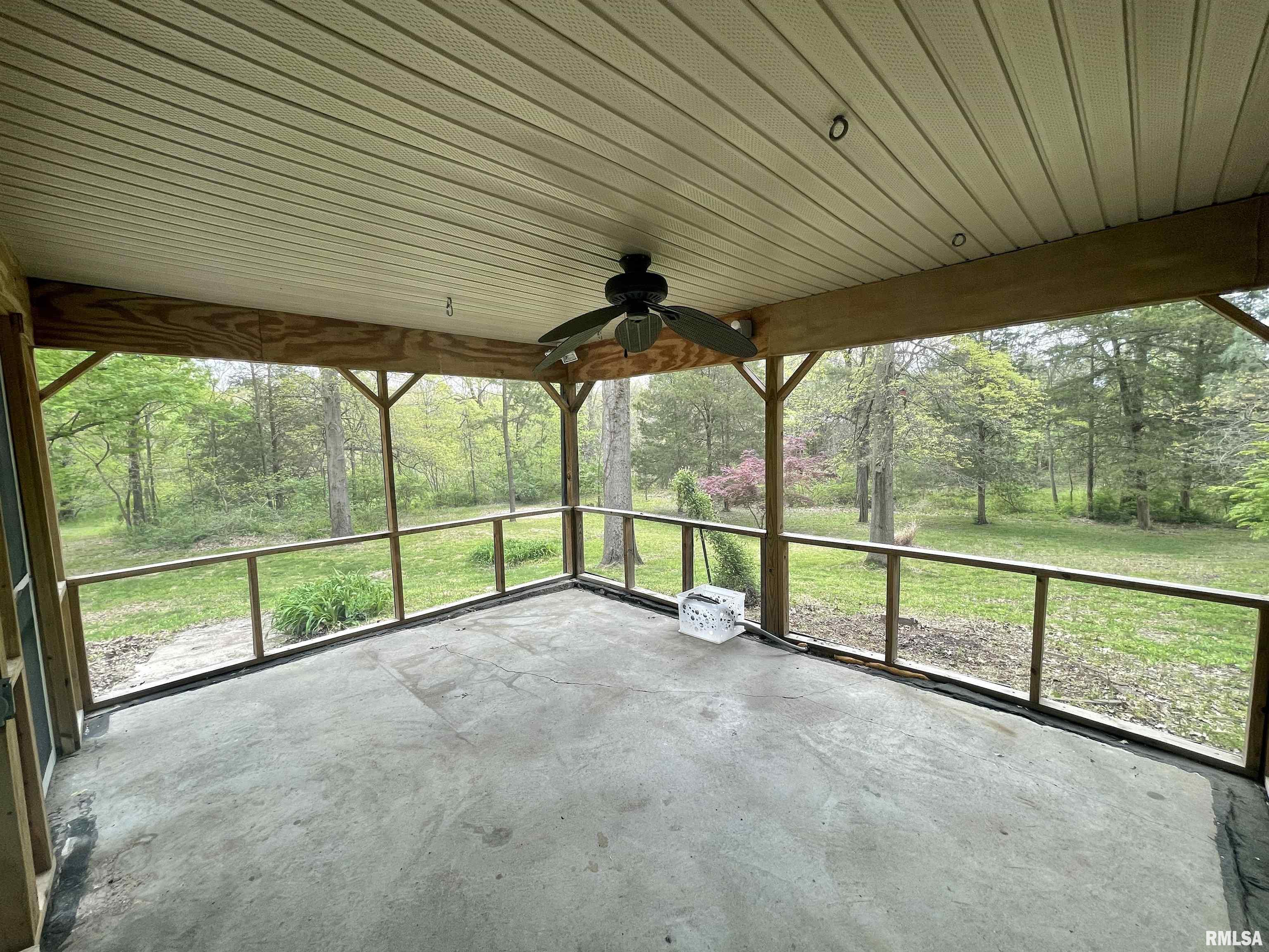 15832 Liberty School Road Marion, IL 62959 - Photo 30 of 32