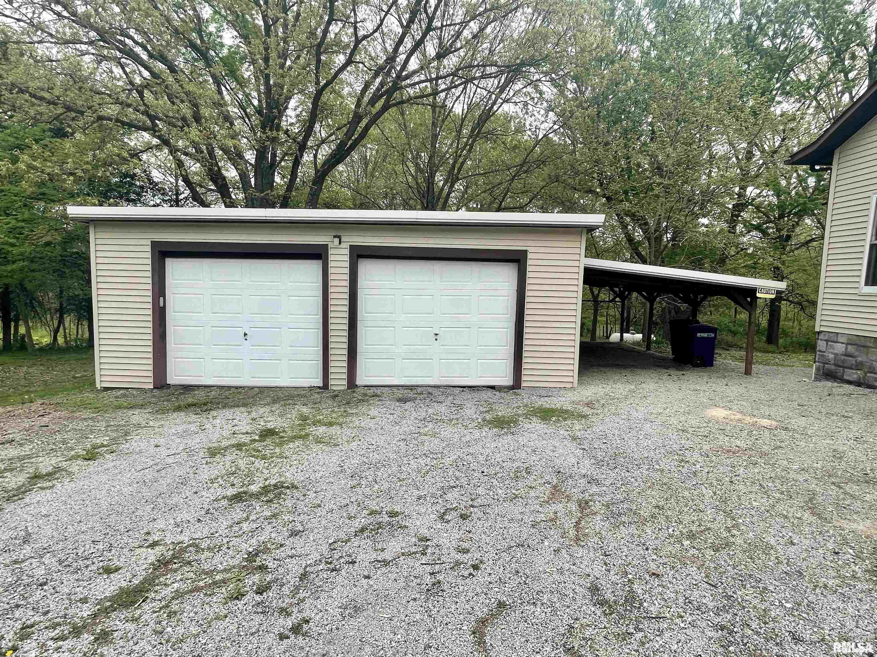 15832 Liberty School Road Marion, IL 62959 - Photo 3 of 32