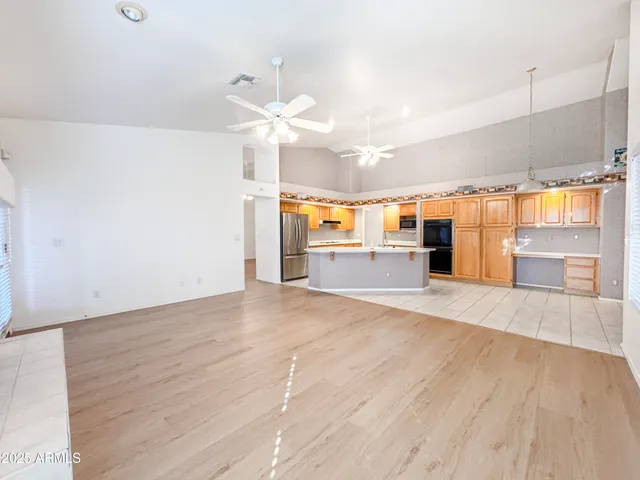 $2,495 | 6273 West Louise Drive, Glendale, AZ 85310