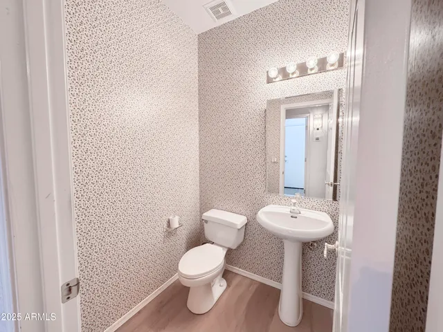 $2,695 | 6273 West Louise Drive, Glendale, AZ 85310