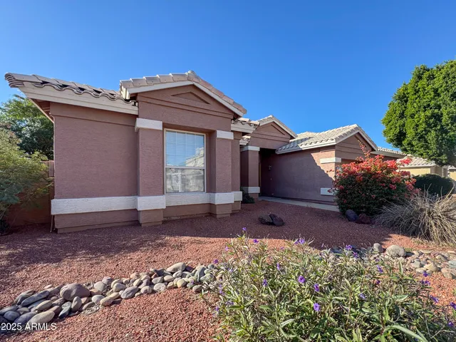 $2,695 | 6273 West Louise Drive, Glendale, AZ 85310