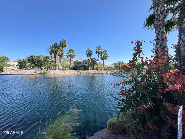 $2,695 | 6273 West Louise Drive, Glendale, AZ 85310