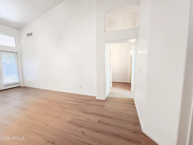 $2,695 | 6273 West Louise Drive, Glendale, AZ 85310