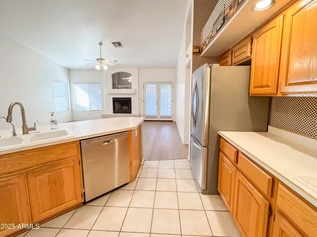 $2,695 | 6273 West Louise Drive, Glendale, AZ 85310