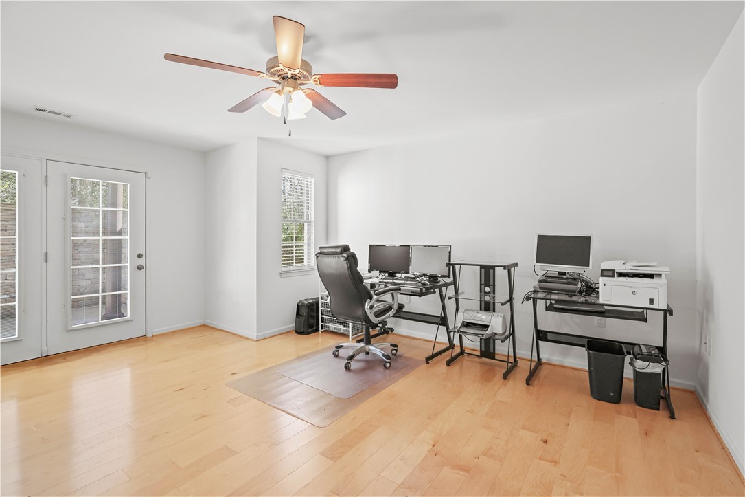 305 Upper Highland Drive Clemson, SC 29631 - Photo 13 of 41