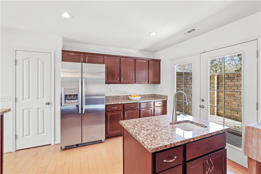 305 Upper Highland Drive Clemson, SC 29631 - Photo 32 of 41