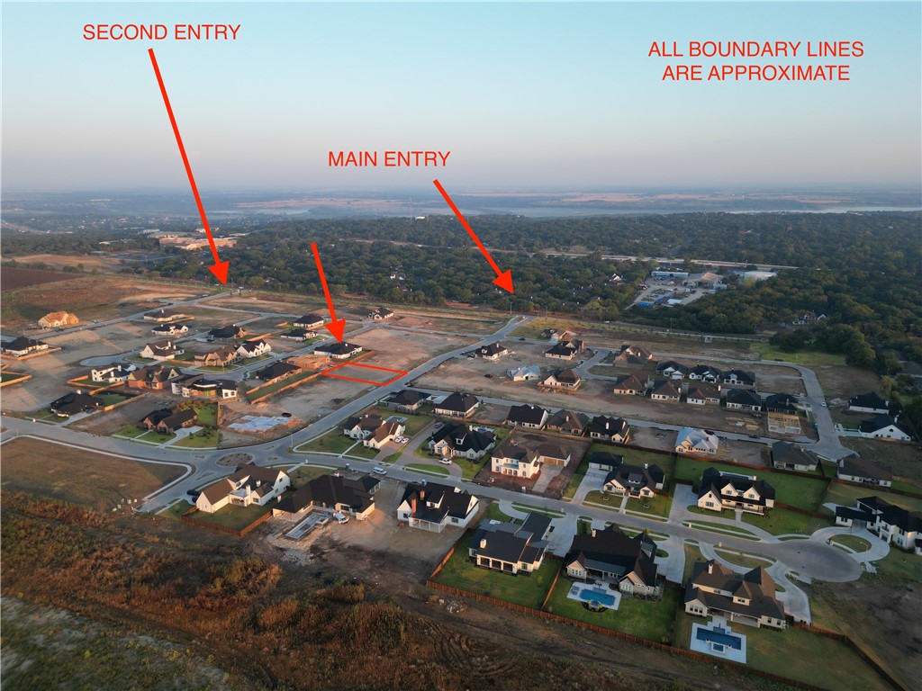 11010 King's Canyon Woodway, TX 76712 - Photo 3 of 3