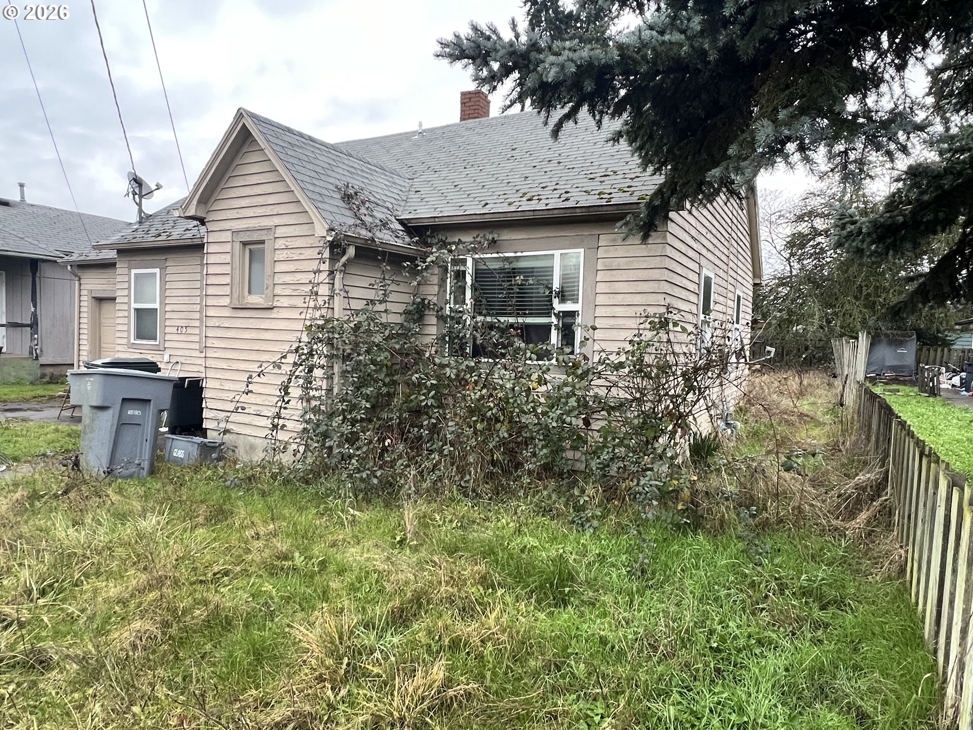 405 Southeast Denver Street Albany, OR 97321 - Photo 2 of 4