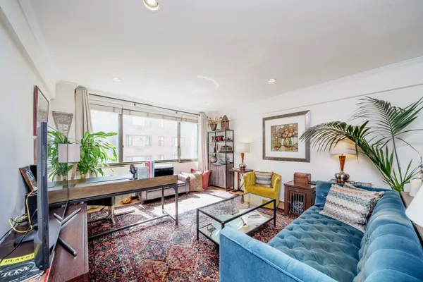 $749,000 | 420 East 64th Street, Unit E10C | Lenox Hill