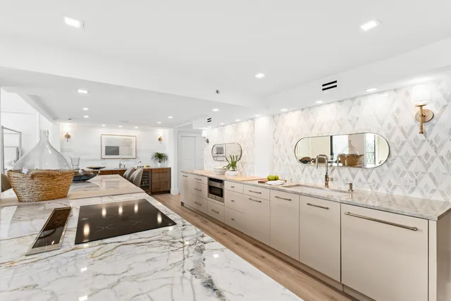 $27,400 | 101 North Clematis Street, Unit 412, West Palm Beach, FL 33401