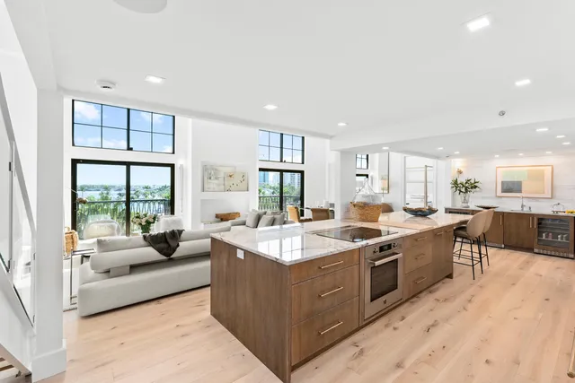 $27,400 | 101 North Clematis Street, Unit 412, West Palm Beach, FL 33401