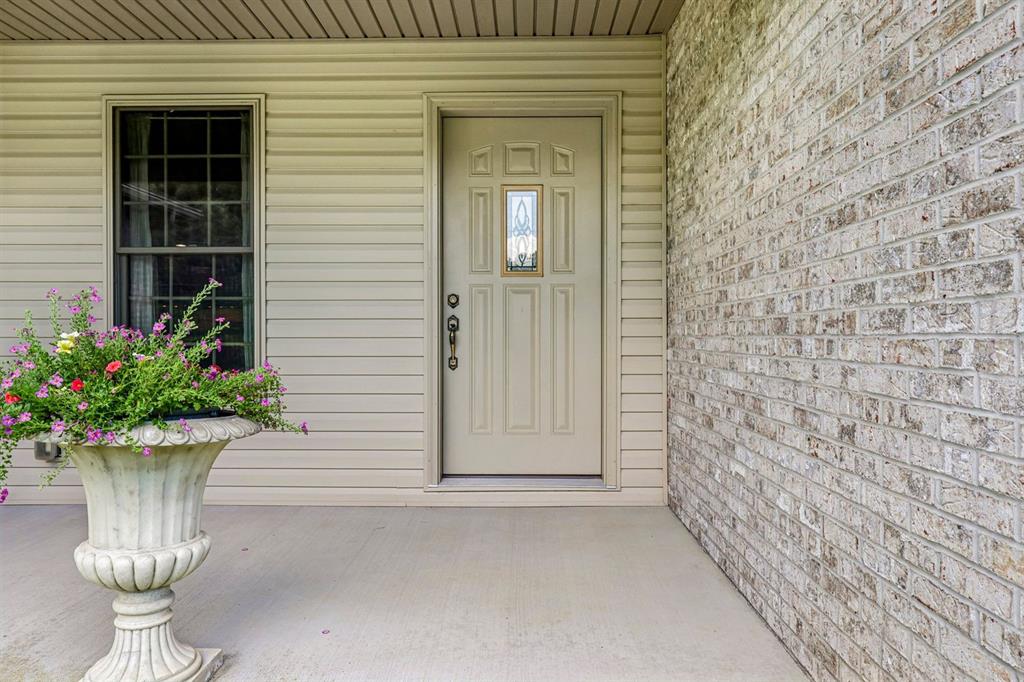152 Game Farm Road New Castle, PA 16101 - Photo 5 of 47 Gallery Image 5