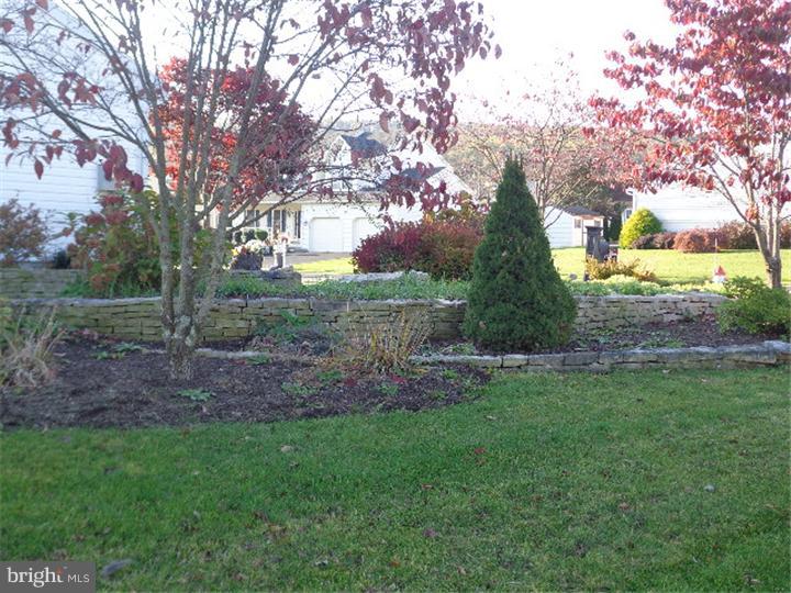 3521 Kickapoo Drive Sinking Spring, PA 19608 - Photo 8 of 11