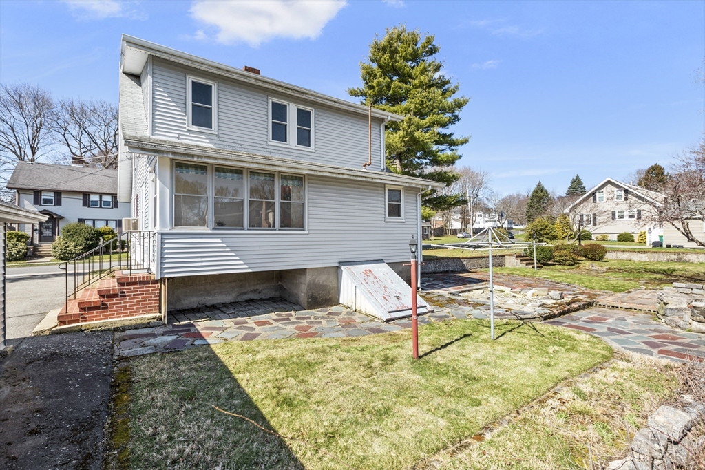 32 Brookfield Road Norwood, MA 02062 - Photo 23 of 27 Gallery Image 23