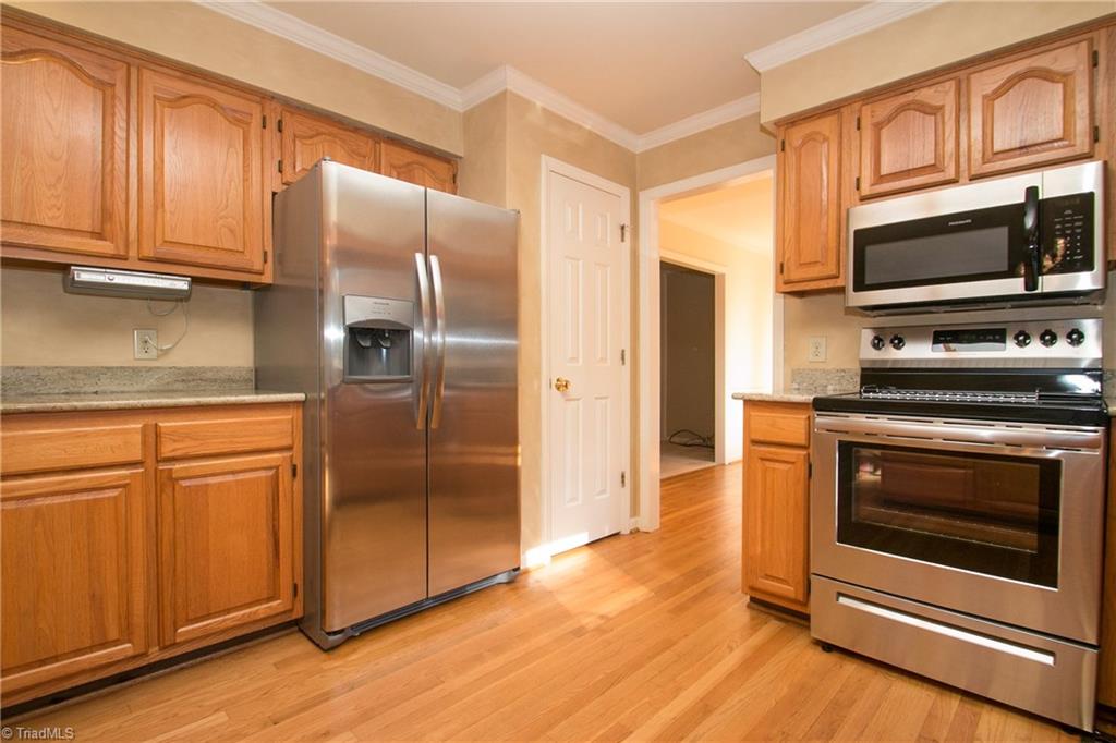 5600 Tanyard Court Oak Ridge, NC 27310 - Photo 12 of 27