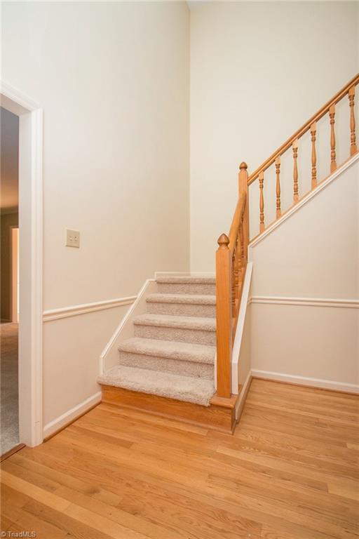 5600 Tanyard Court Oak Ridge, NC 27310 - Photo 9 of 27