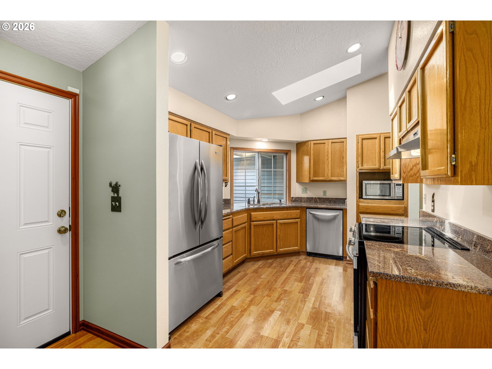 701 Southwest Linneman Court Gresham, OR 97030 - Photo 11 of 28