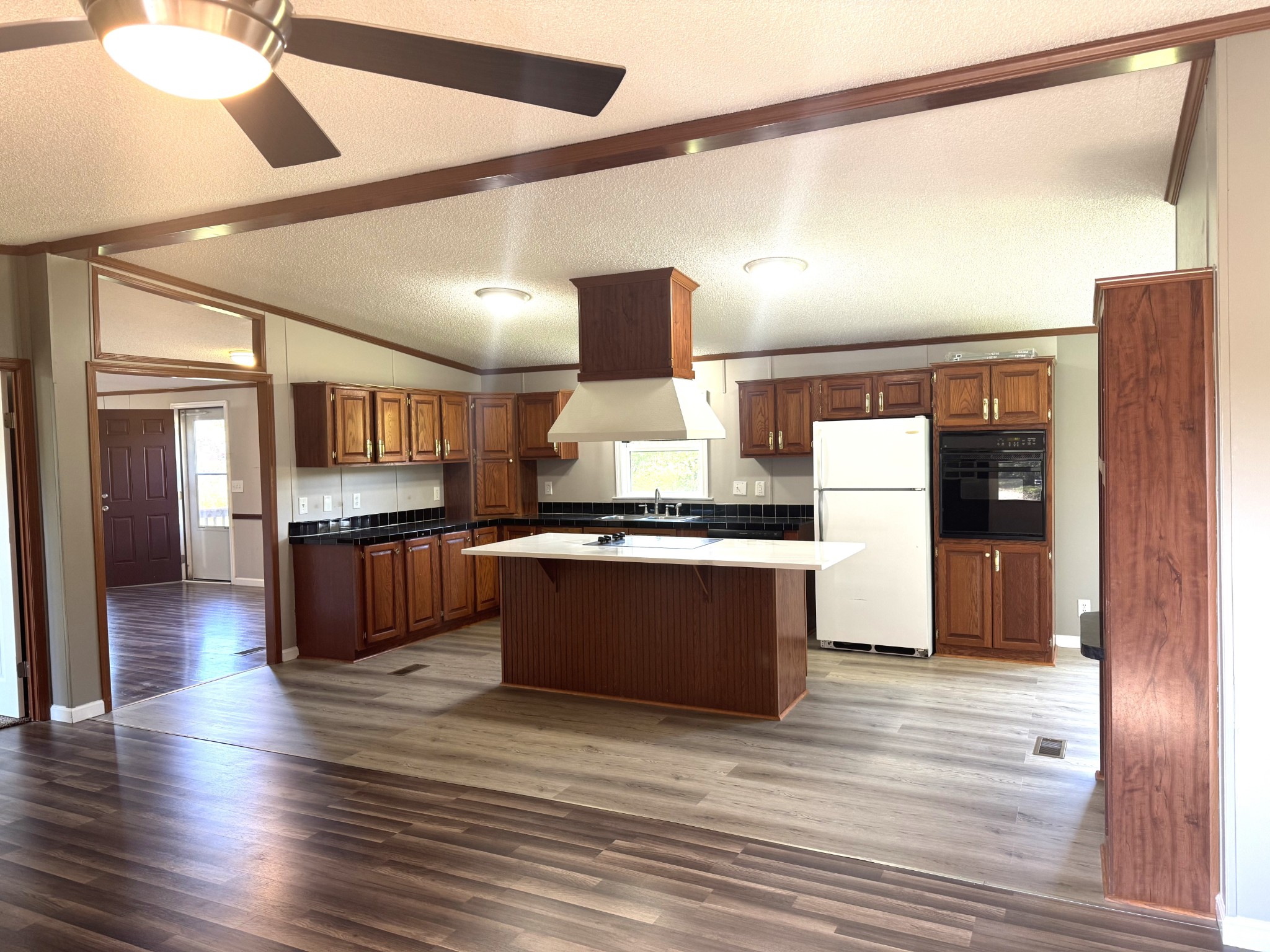 315 Deer Point Road Unionville, TN 37180 - Photo 5 of 19 Gallery Image 5
