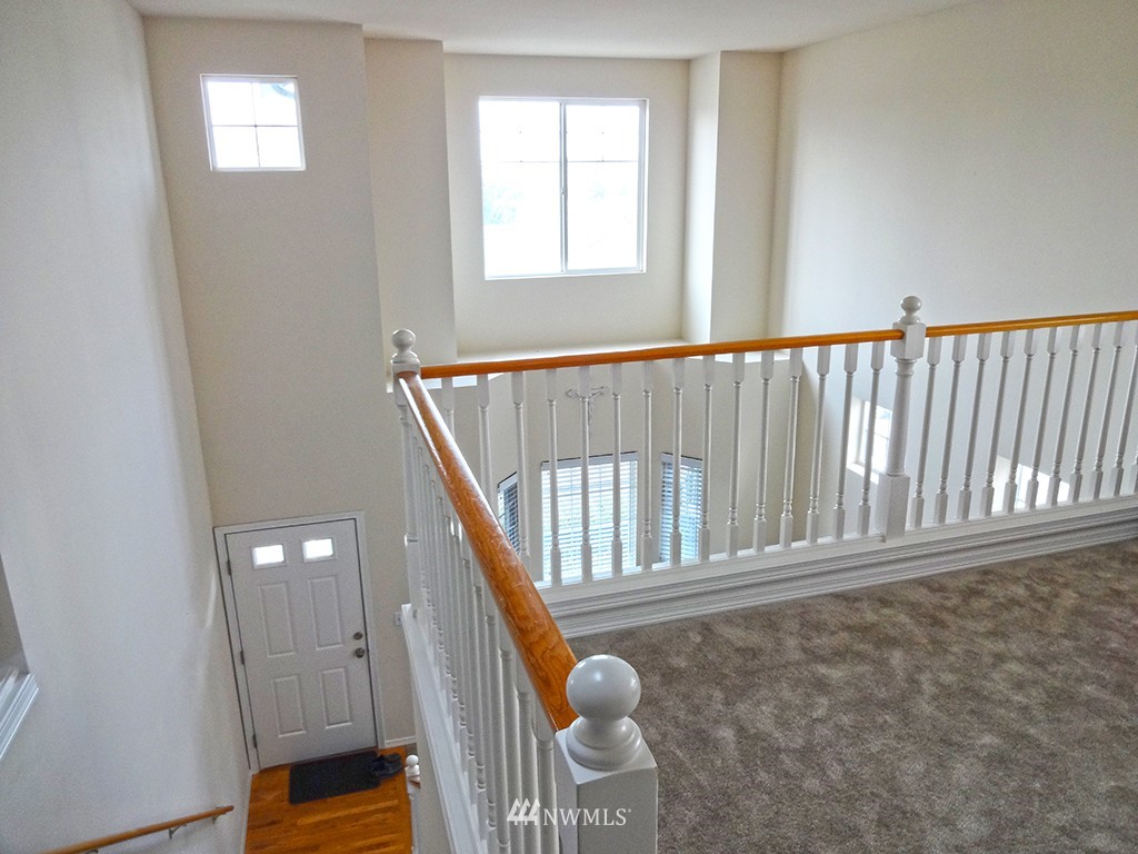 2010 Davis Avenue South Renton, WA 98055 - Photo 13 of 23