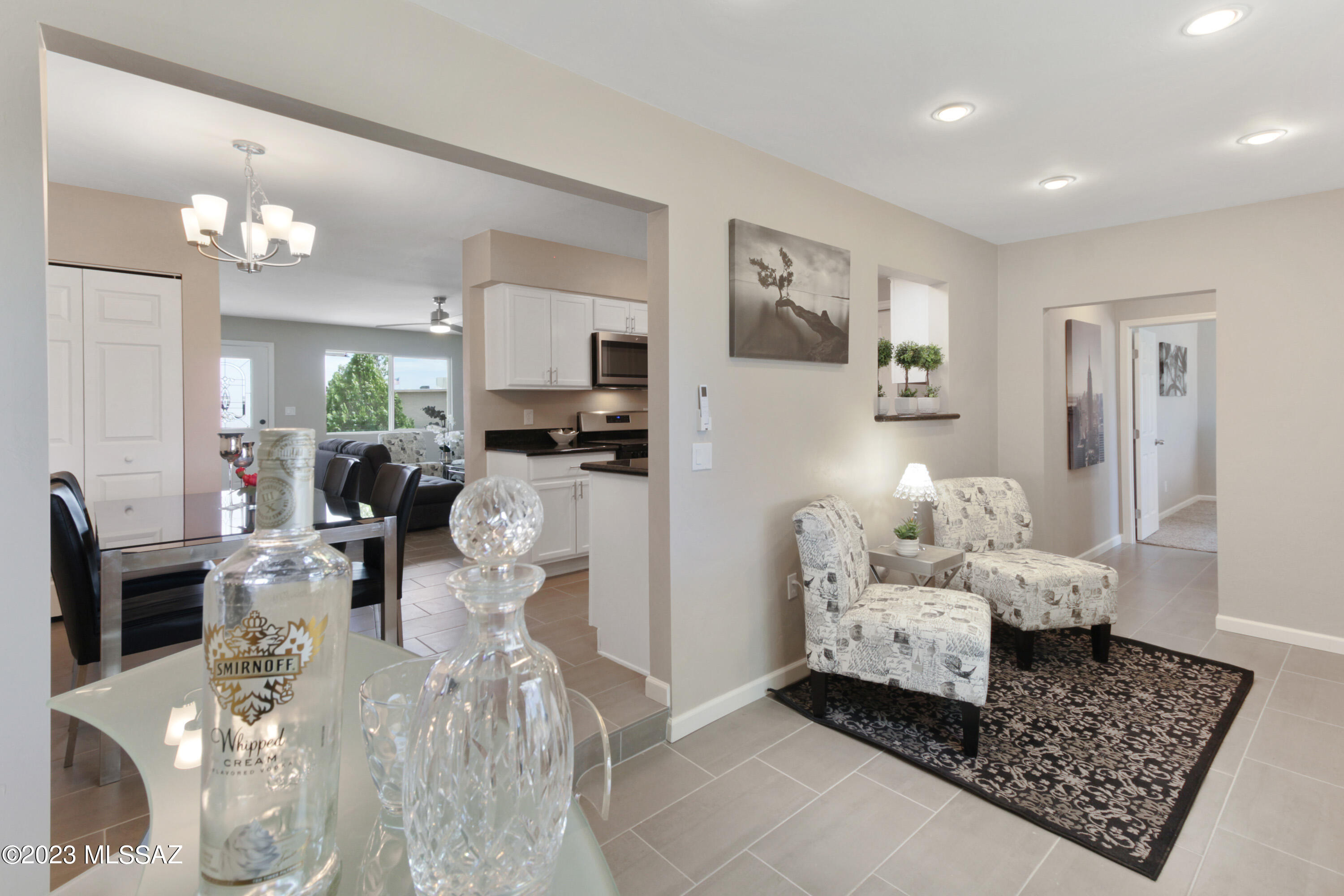 9621 East Sellarole Road Tucson, AZ 85730 - Photo 12 of 32 Gallery Image 12