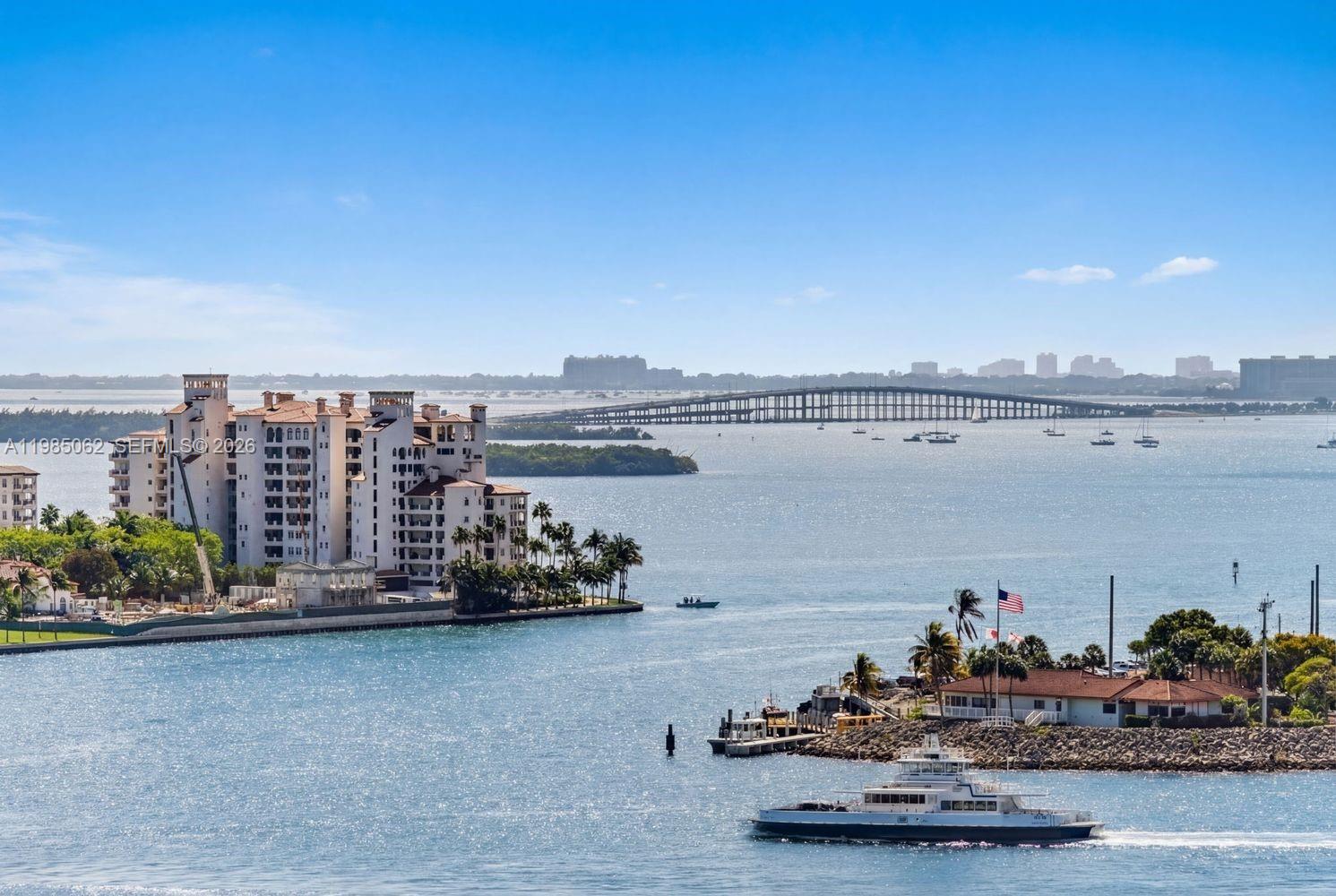 90 Alton Road, Unit 1810 Miami Beach, FL 33139 - Photo 12 of 20