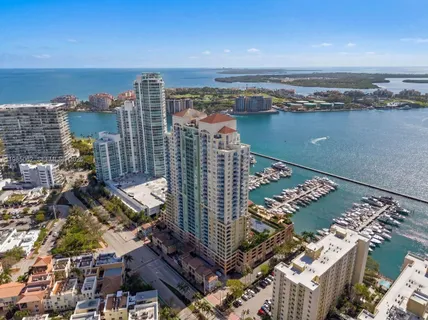 $1,200,000 | 90 Alton Road, Unit 1810, Miami Beach, FL 33139