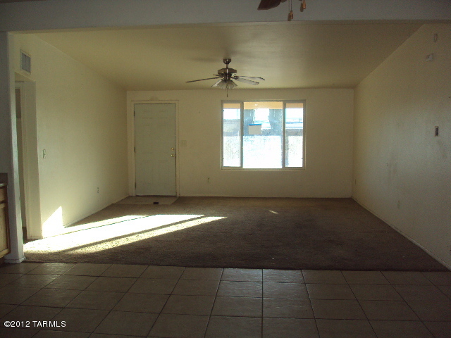 3002 South Oberon Road Tucson, AZ 85713 - Photo 3 of 7