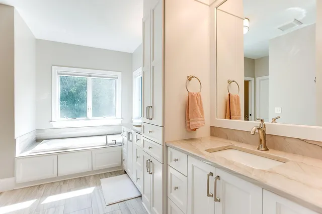 $1,695,000 | 4906 139th Avenue Northeast, Circle Pines, MN 55014