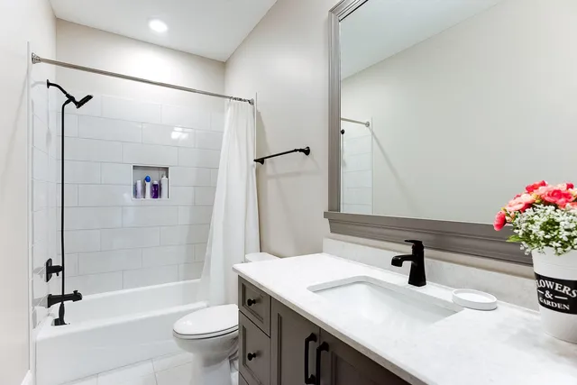 $1,695,000 | 4906 139th Avenue Northeast, Circle Pines, MN 55014