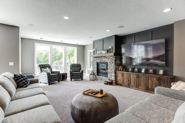 $1,695,000 | 4906 139th Avenue Northeast, Circle Pines, MN 55014