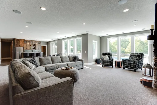 $1,695,000 | 4906 139th Avenue Northeast, Circle Pines, MN 55014