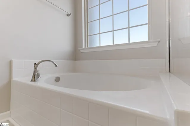 $315,000 | 3 Howards End Court, Simpsonville, SC 29681