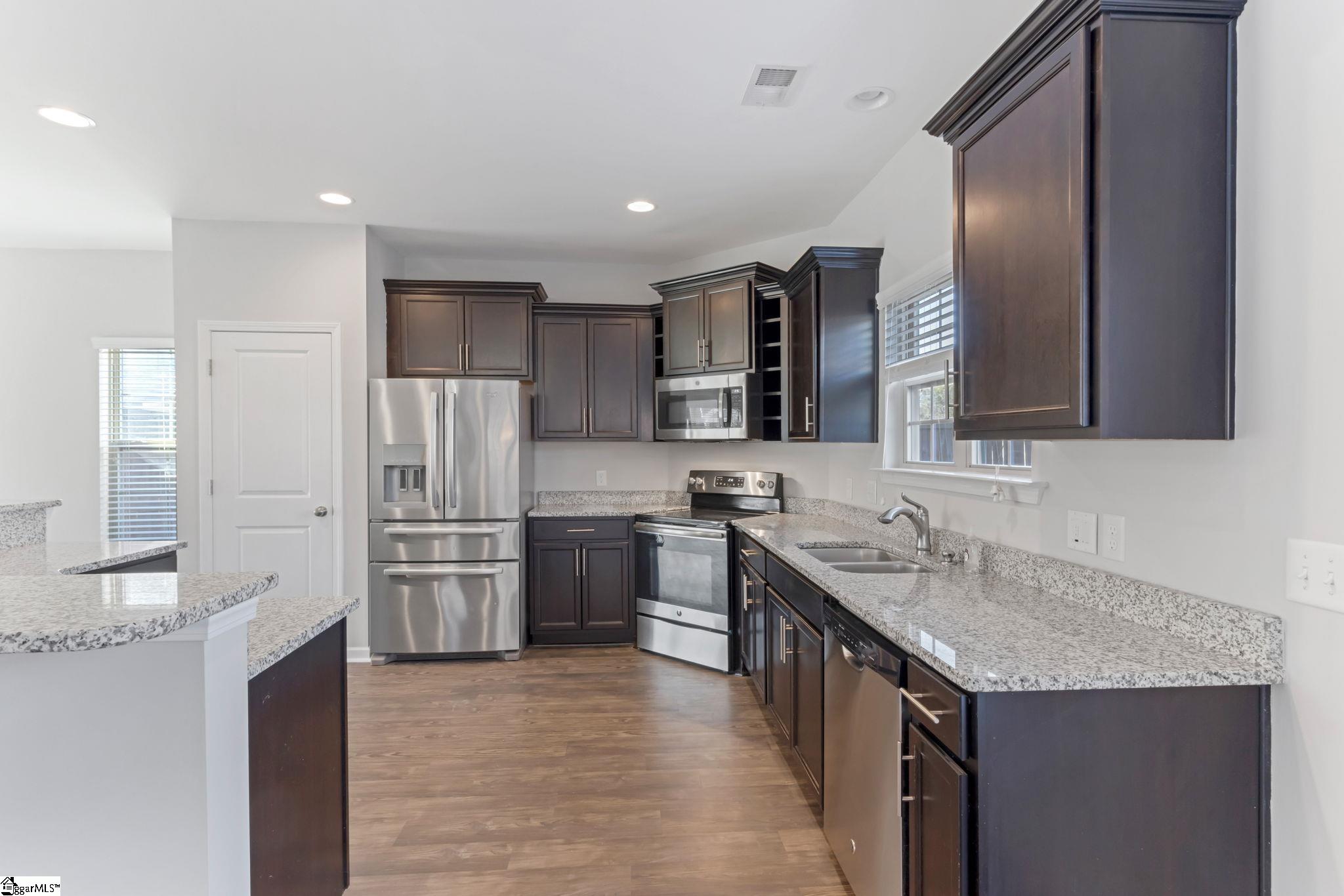 3 Howards End Court Simpsonville, SC 29681 - Photo 4 of 39