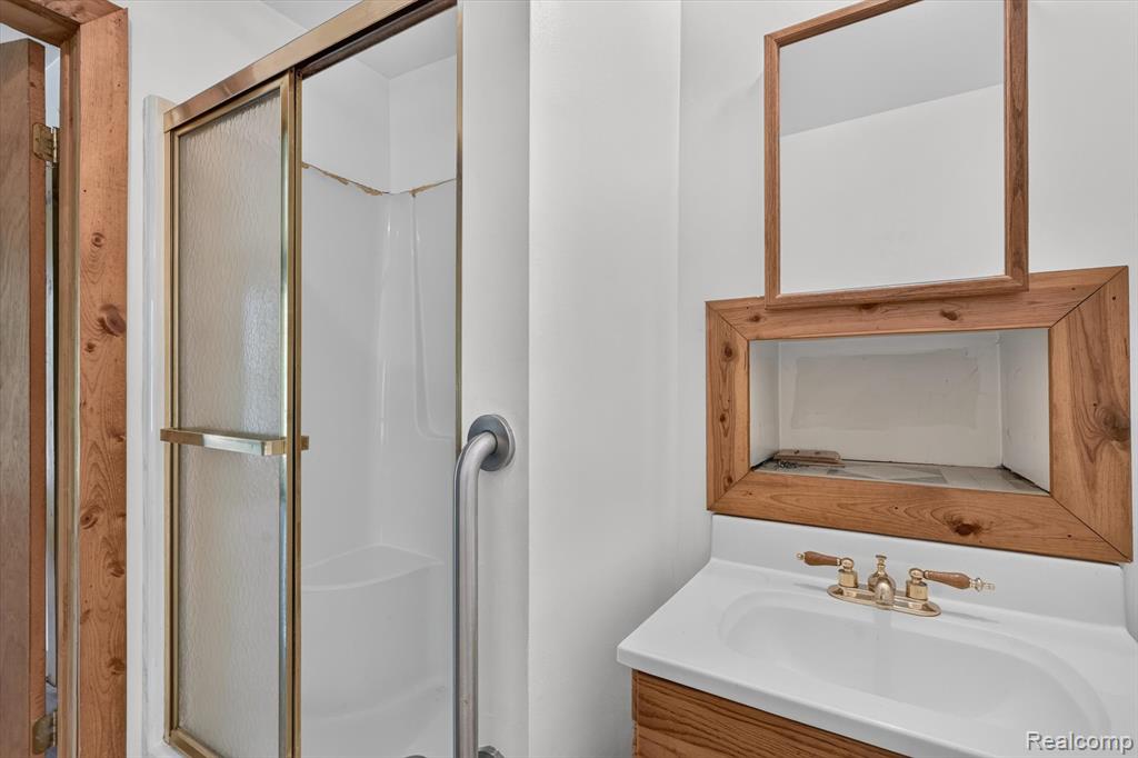 10470 Baldwin Road Gaines, MI 48436 - Photo 36 of 55 Gallery Image 36