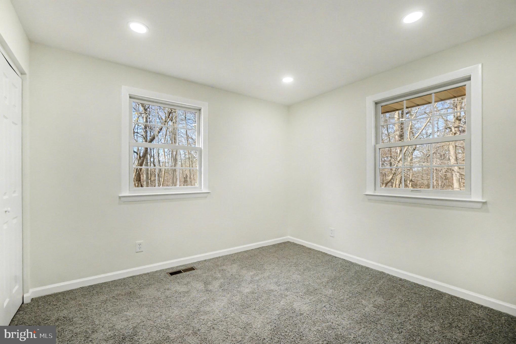 661 Pilot Town Road Conowingo, MD 21918 - Photo 22 of 38 an empty room with a window