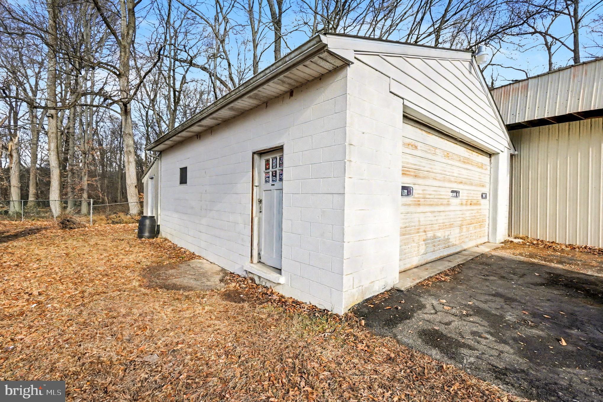 661 Pilot Town Road Conowingo, MD 21918 - Photo 31 of 38 a backyard of a house
