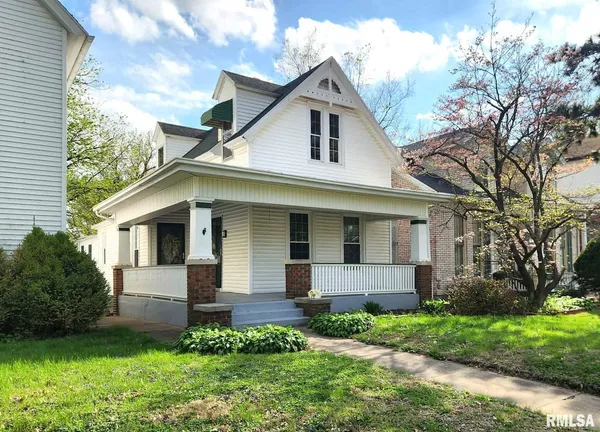 $148,900 | 1512 State Street, Quincy, IL 62301