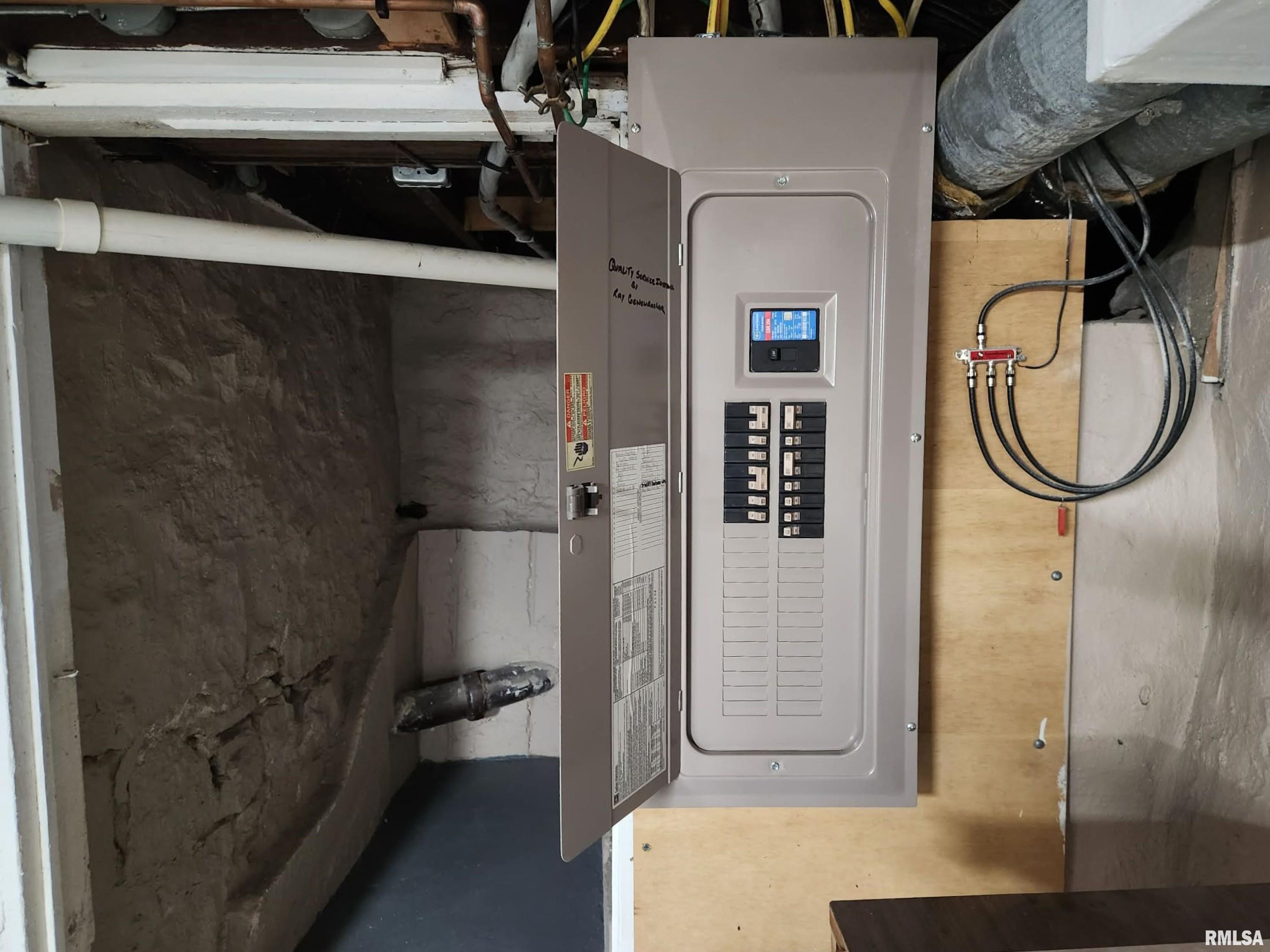 1512 State Street Quincy, IL 62301 - Photo 24 of 36