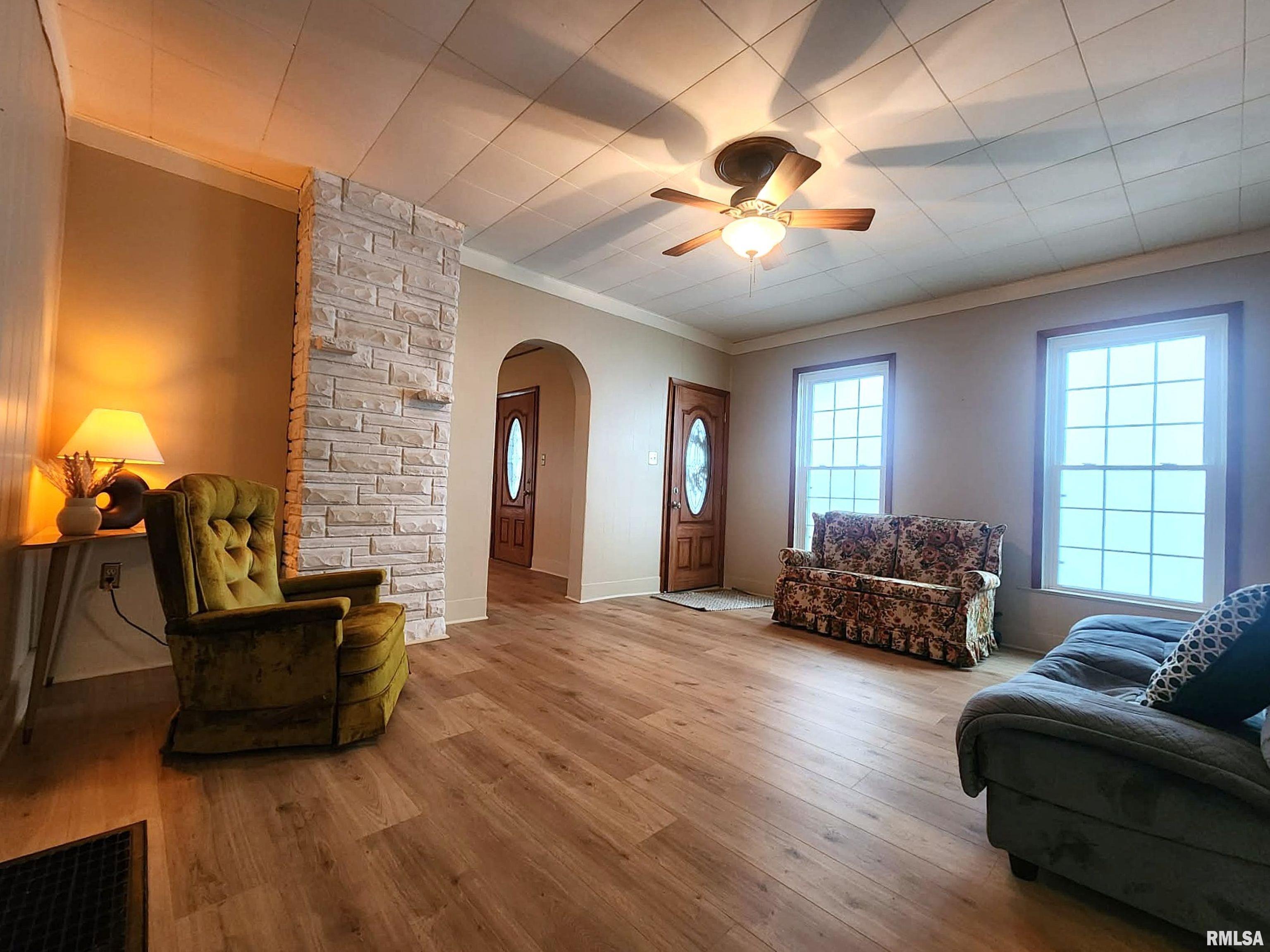 1512 State Street Quincy, IL 62301 - Photo 5 of 36